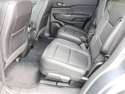 Used 2023 GMC Acadia SLT w/ Elevation Edition AWD/4WD image 30