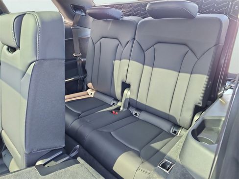 New 2025 Audi Q7 3.0T Premium Plus image 24