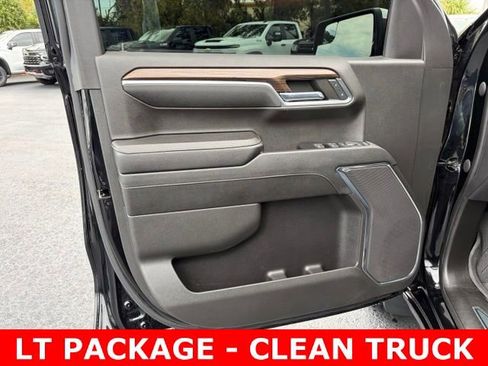 Used 2023 Chevrolet Silverado 1500 LT AWD/4WD image 12