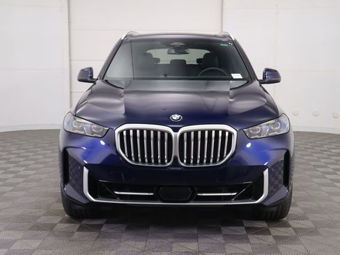 Used 2026 BMW X5 sDrive40i w/ Premium Package image 3