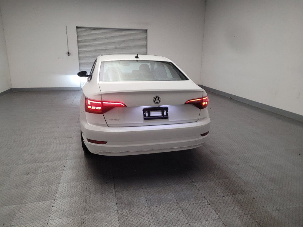 Used 2019 Volkswagen Jetta SEL FWD image 6