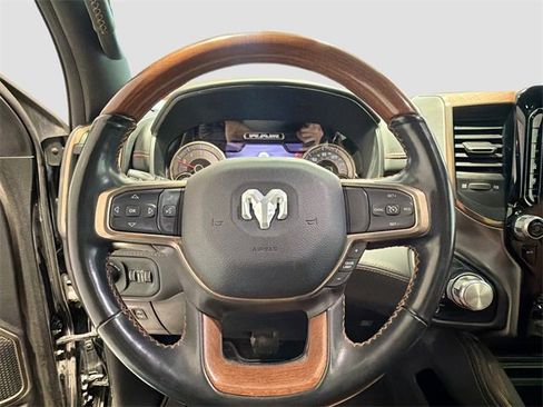 Used 2022 RAM 1500 Limited w/ Body Color Bumper Group image 9