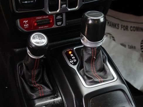 Used 2020 Jeep Gladiator Rubicon AWD/4WD image 23