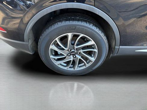 Used 2022 Lincoln Corsair AWD w/ Equipment Group 101A image 24