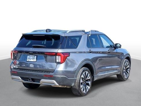 Certified 2025 Ford Explorer Platinum w/ LUX Leather Package AWD/4WD image 8