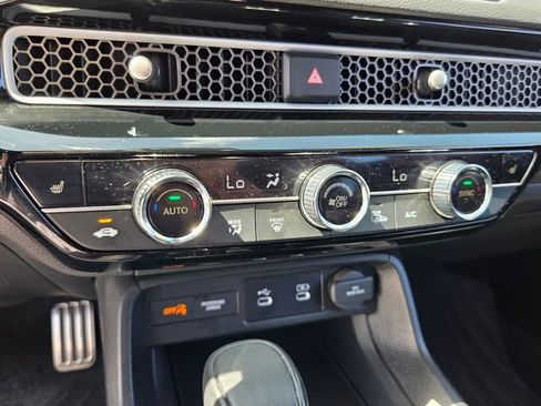 Used 2025 Honda Civic Sport image 28