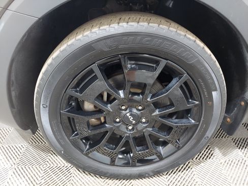 Used 2022 Kia Telluride SX AWD/4WD image 5