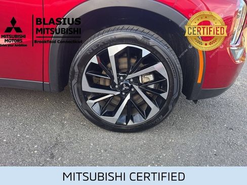Used 2023 Mitsubishi Outlander 4WD Plug-In Hybrid image 2
