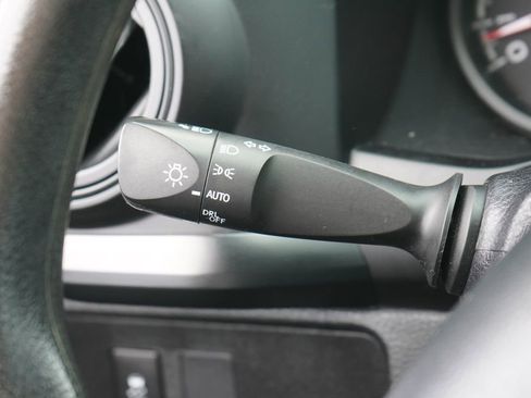 Used 2023 Toyota Tacoma SR AWD/4WD image 18