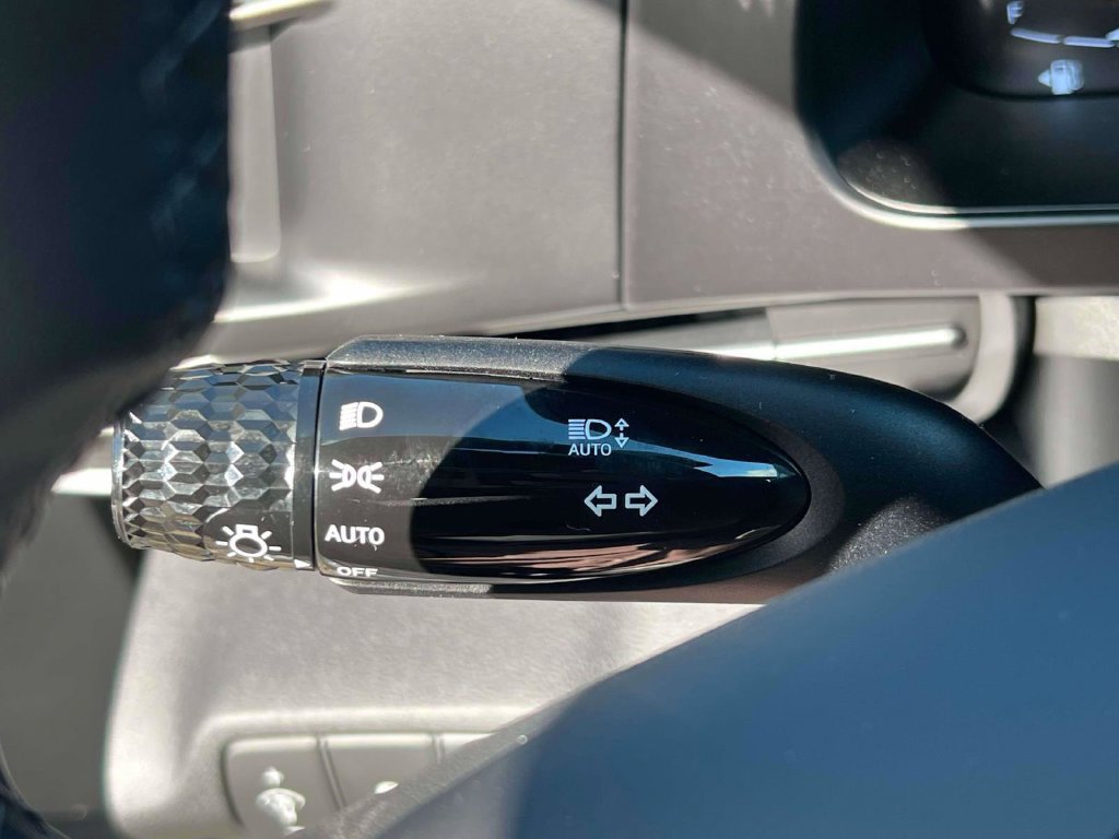 New 2026 Hyundai Elantra SEL Sport FWD image 17
