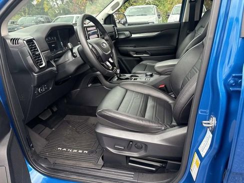 New 2025 Ford Ranger Lariat w/ Black Appearance Package image 9