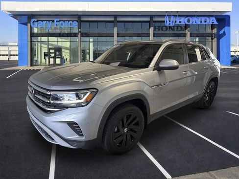 Used 2022 Volkswagen Atlas Cross Sport SE FWD image 4
