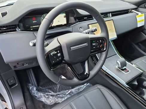 New 2026 Land Rover Range Rover Evoque Hoxton AWD/4WD image 9