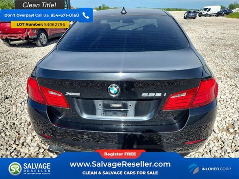 Used 2013 BMW 528i xDrive Sedan AWD/4WD image 8