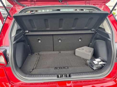 Certified 2025 Hyundai Venue Limited image 15