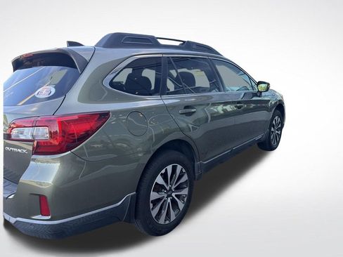 Used 2017 Subaru Outback 2.5i Limited AWD/4WD image 4