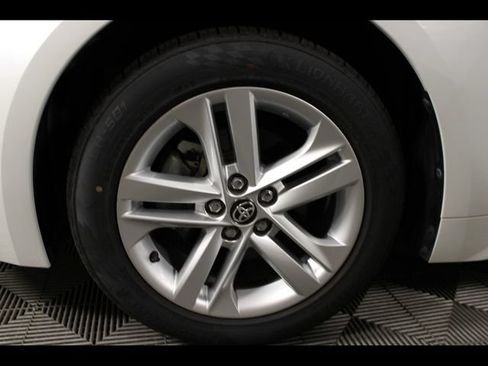 Used 2021 Toyota Corolla SE FWD image 26