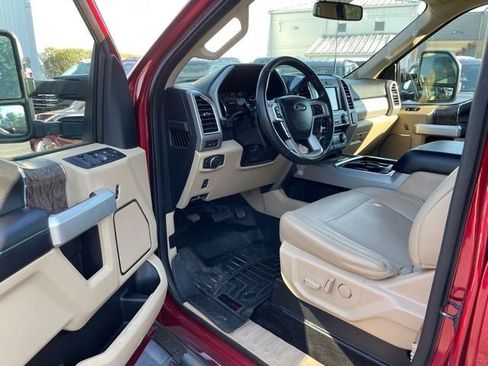 Used 2018 Ford F250 Lariat w/ Chrome Package image 10