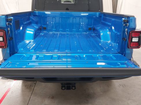 New 2026 Jeep Gladiator Willys image 27