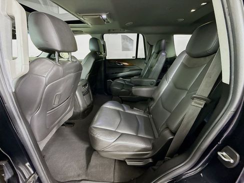 Used 2019 Cadillac Escalade Premium Luxury image 26