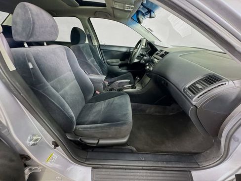 Used 2005 Honda Accord EX image 28