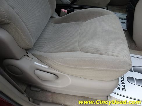 Used 2004 Toyota Sienna LE FWD image 28