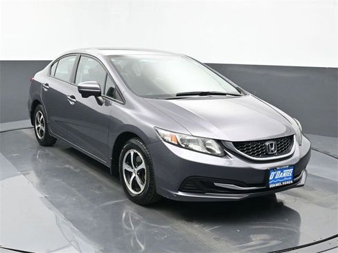 Used 2015 Honda Civic SE image 7