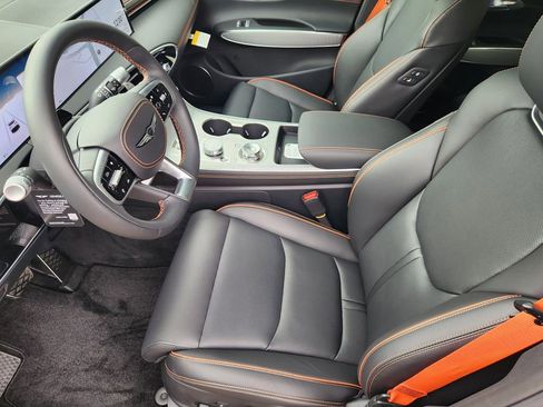 New 2026 Genesis GV70 2.5T Sport Prestige AWD/4WD image 9