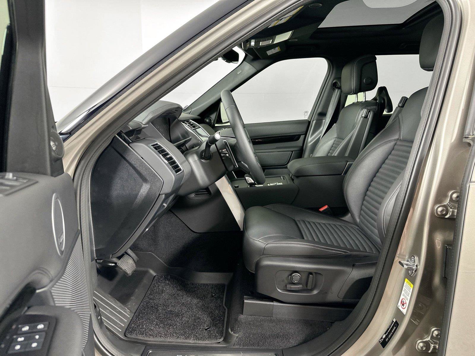 Certified 2025 Land Rover Discovery S AWD/4WD image 14