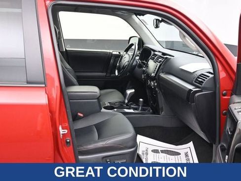 Used 2024 Toyota 4Runner TRD Off-Road Premium AWD/4WD image 14