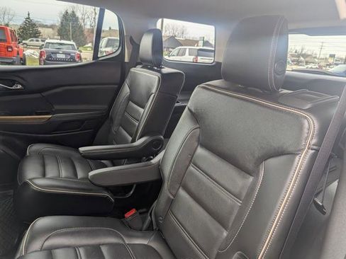 Used 2018 GMC Acadia Denali image 19