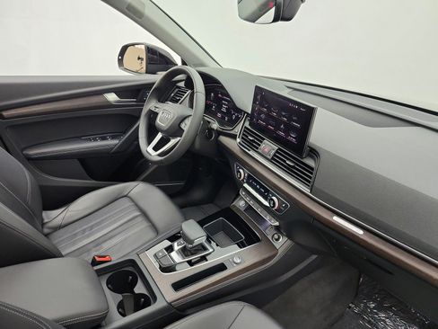 Used 2024 Audi Q5 2.0T Premium Plus w/ Premium Plus Package AWD/4WD image 17