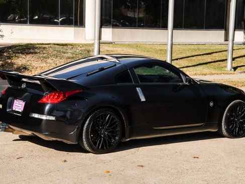 Used 2006 Nissan 350Z Touring w/ (N93) Cargo Convenience Pkg image 44