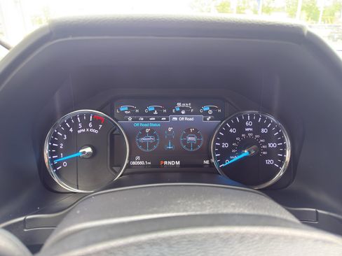 Used 2018 Ford Expedition Platinum image 18