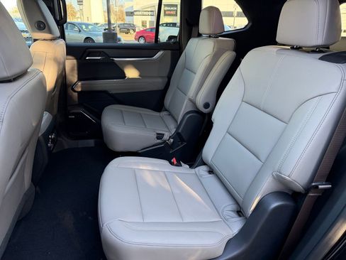 New 2026 GMC Acadia Elevation w/ Elevation Premium Package image 23