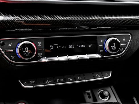 Used 2022 Audi SQ5 Prestige image 23