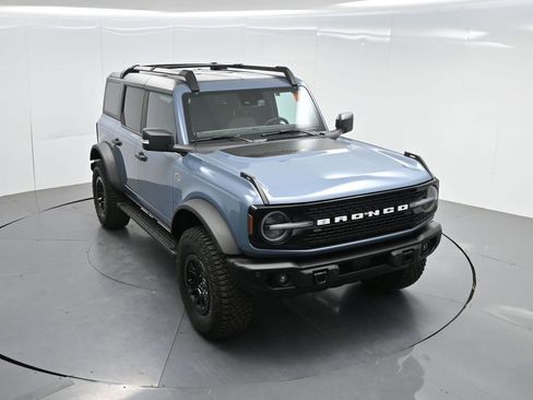 Used 2023 Ford Bronco Wildtrak AWD/4WD image 44