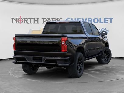 New 2026 Chevrolet Silverado 1500 Custom w/ LPO, Dark Essentials Package