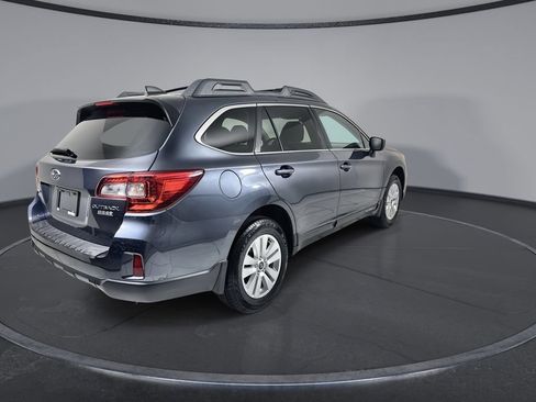 Used 2017 Subaru Outback 2.5i Premium AWD/4WD image 8