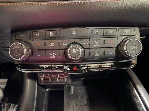 Certified 2022 Dodge Durango R/T image 27