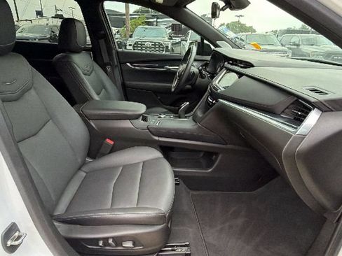 Used 2024 Cadillac XT5 Premium Luxury w/ Technology Package FWD image 31