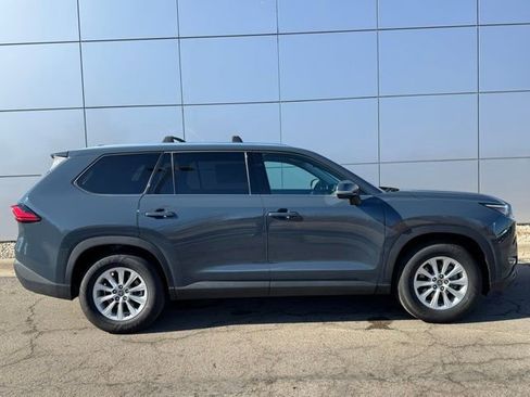 Certified 2024 Toyota Grand Highlander XLE AWD/4WD image 38