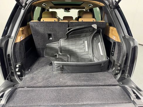 Used 2023 Land Rover Range Rover Long Wheelbase SE AWD/4WD image 33