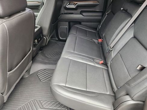 Used 2024 Chevrolet Silverado 1500 LT Trail Boss w/ LT Trail Boss Premium Package image 28