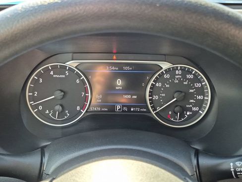 Used 2024 Nissan Sentra SV FWD image 20