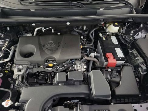 Used 2025 Toyota RAV4 XLE image 13