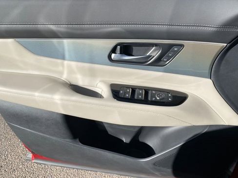 New 2025 Nissan Murano SL image 13