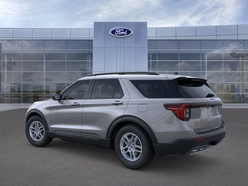 New 2026 Ford Explorer Active RWD image 4