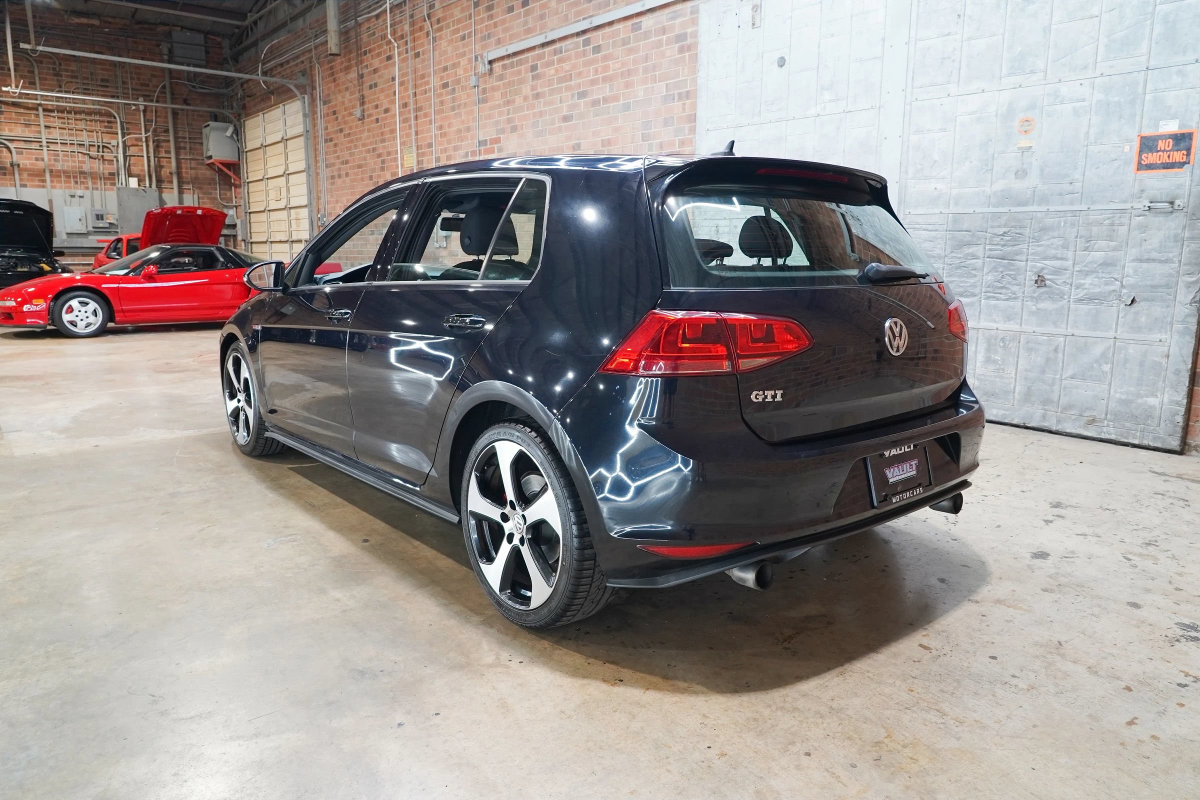 Used 2017 Volkswagen GTI S FWD image 9