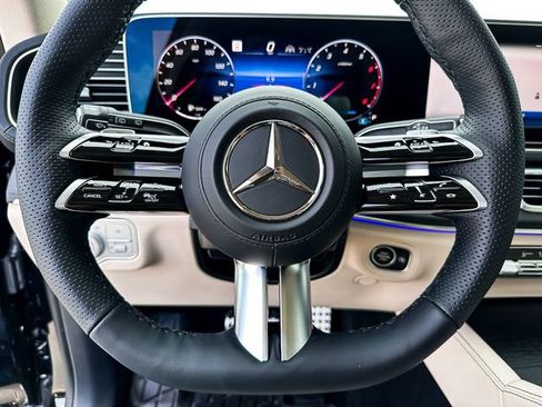 Certified 2025 Mercedes-Benz GLS 450 4MATIC image 15